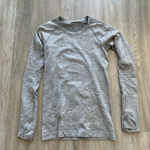 Lululemon swiftly tech gray size 4